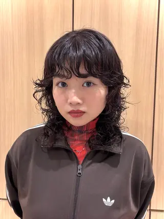 セミロング パーマ かどた はるなのヘアスタイル