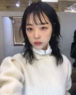 セミロング 艶感透明感カラー🤍 hinaのヘアスタイル