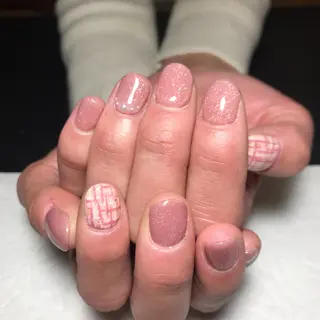 ネイル ECLAT エクラ所属・寺山 千鶴のネイルデザイン