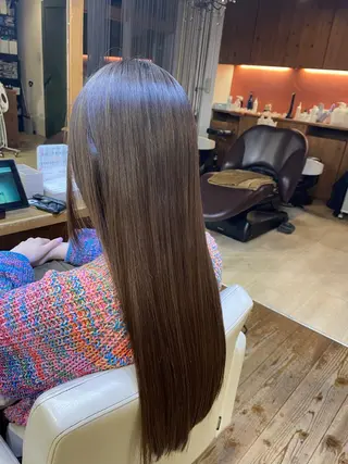 ロング 山木 裕子のヘアスタイル