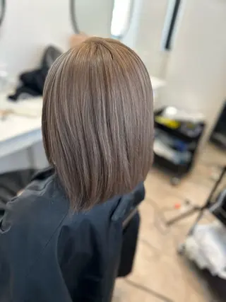 ショート カラー Carrefour OHANAのヘアスタイル