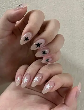 ミディアム Aila Nail HanChanのネイルデザイン