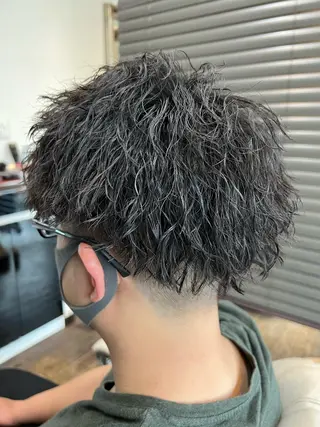 ショート メンズ 二本木 秀成のヘアスタイル