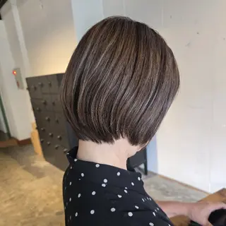 ショート カラー ハヤシ マユ ✂ 府中美容室のヘアスタイル