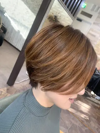 ショート Lilly 中谷友里のヘアスタイル