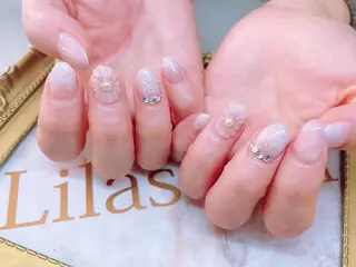 ネイル Lilas Nailのネイルデザイン