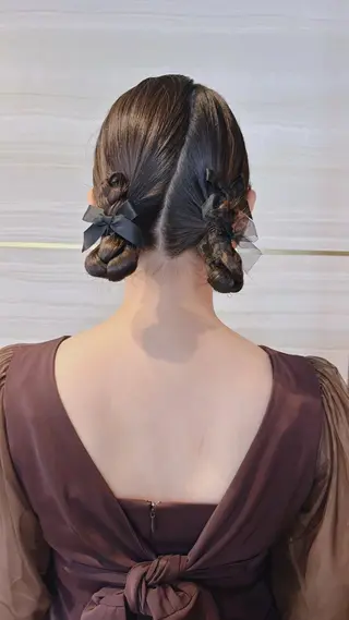 セミロング ヘアアレンジ elu あやね 🤍🫧カラーモデルのヘアスタイル