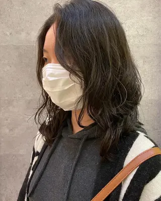 ミディアム パーマ 山口 夏季のヘアスタイル