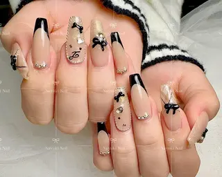 ネイル 🦋 Queenieのネイルデザイン