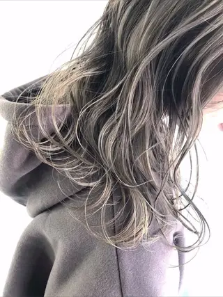 ミディアム カラー ✨🩷似合わせ🩷✨ ブリーチ🫰🏾前川のヘアスタイル