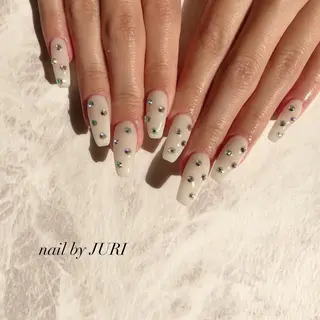 ネイル 𝐍𝐄𝐎 𝐉𝐔𝐑𝐈のネイルデザイン