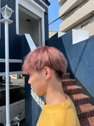 ショート カラー メンズ 西岡 勇人のヘアスタイル