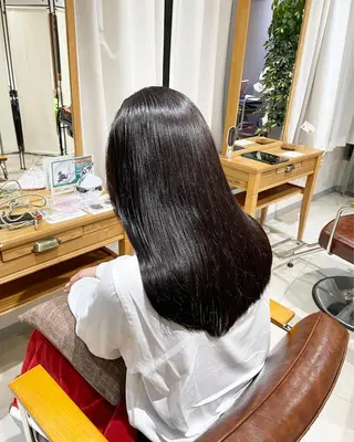 セミロング カラー 過去一の柔髪ヘア 🌿einshairのヘアスタイル