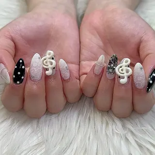 ネイル 黒川 実祐のネイルデザイン