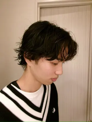 ショート カラー パーマ タイトボブ個性派カラ ーAKANEのヘアスタイル
