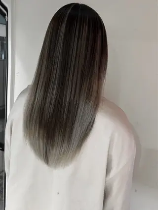 セミロング カラー 🔹TOMO🔹 圧倒的経験値🔹のヘアスタイル