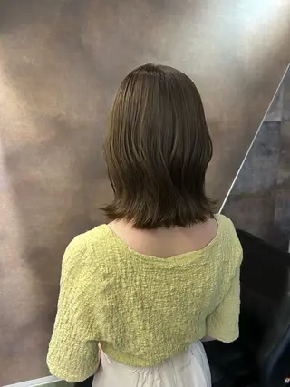 ミディアム カラー SAKINO. ベージュカラーのヘアスタイル