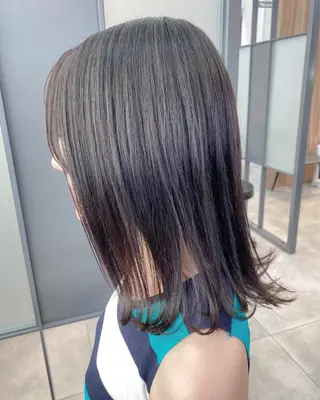 セミロング カラー 【透明感、艶髪】西村 有司のヘアスタイル