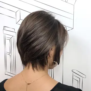 ショート カラー TOMOKA 艶髪/透明感カラーのヘアスタイル