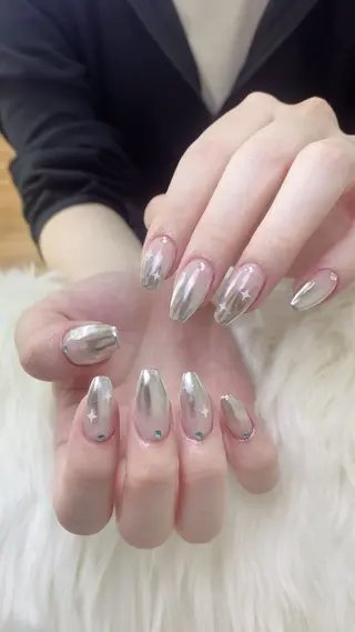 ネイル Rei _Nail 新宿のネイルデザイン