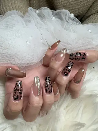 ネイル &ME ネイルサロンのネイルデザイン
