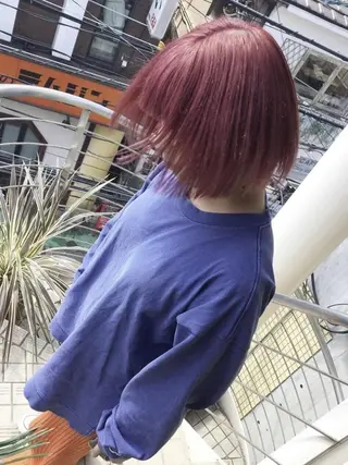 ミディアム カラー インナーカラー/ボブ イヤリングカラーのヘアスタイル