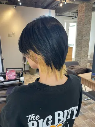 ショート カラー YUI/ ブリーチカラー🌷のヘアスタイル