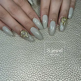 ネイル S. JEWELのネイルデザイン