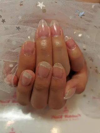 ネイル ネイルリボン 受付スタッフのネイルデザイン