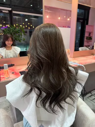 ロング 艶カラー✨レイヤー 𝐚𝐲𝐚𝐤𝐚のヘアスタイル