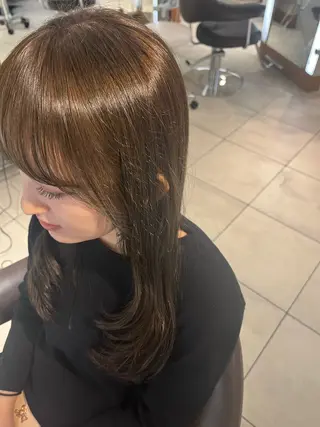 ロング 顔周りカット/ 透明感カラー/ユナのヘアスタイル