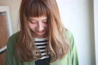 ロング カラー 新生活応援★半額/ 25歳以下　“内間”のヘアスタイル