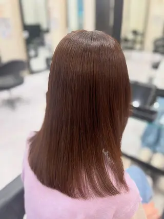 セミロング ☘️上村 ☘️髪質 改善/透明感カラーのヘアスタイル