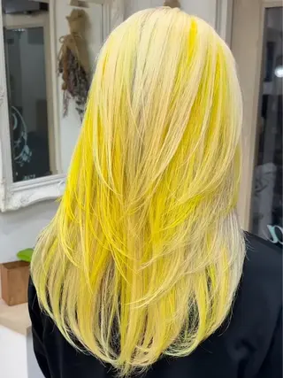 セミロング 園田 彩音のヘアスタイル