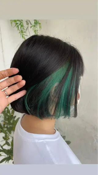 ショート ハイトーンブリーチ 土坂　由志【京都】のヘアスタイル