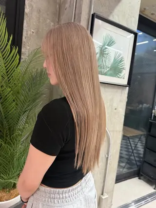 ロング 🫧ハイライトカラー 🫧 𝓜𝓘𝓤のヘアスタイル