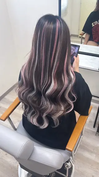 ロング uiki シールエクステのヘアスタイル