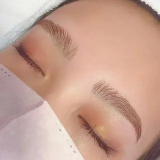 アイブロウ Hug me eyelashのマツエク・マツパデザイン