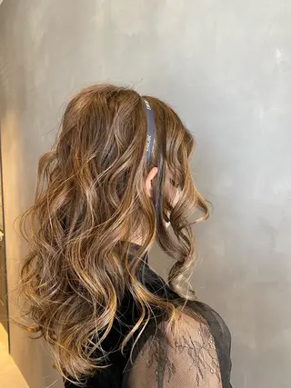 ロング 内田 遥香のヘアスタイル