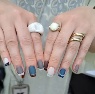 ネイル nailstudio eviz新宿店のネイルデザイン