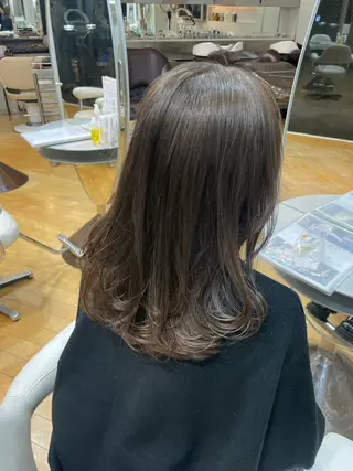 ミディアム カラー 青木 あおいのヘアスタイル