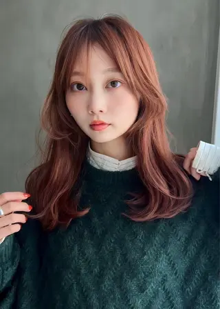セミロング カラー 白井 音羽のヘアスタイル