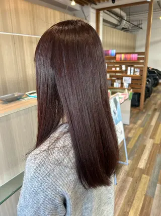 セミロング 志賀　輝/ハイライト /縮毛矯正/髪質改善のヘアスタイル