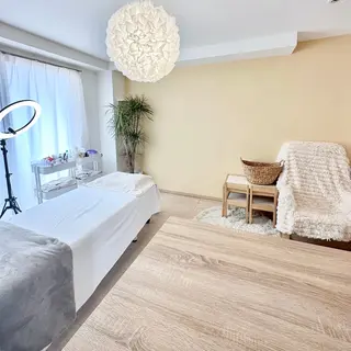 まつ毛とワックス脱毛 🌼Zeneye'sのマツエク・マツパデザイン