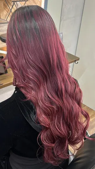 ロング 神田 姫奈のヘアスタイル