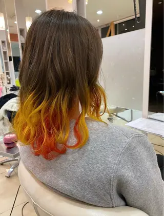 カラー SALOWIN栄 高須大貴のヘアスタイル