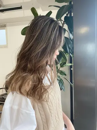 ロング カラー ｎ／ｍ所属・桜木町駅徒歩5分 ハイライト横浜No1のヘアスタイル