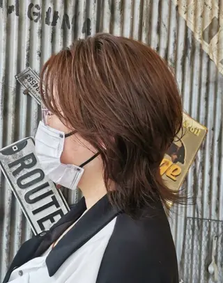 ミディアム 熊倉 貞広のヘアスタイル