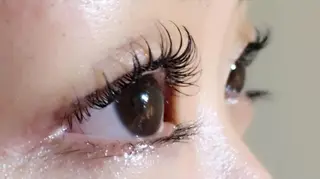 マツエク・マツパ メンズアイリスト 黒崎 光俊のマツエク・マツパデザイン