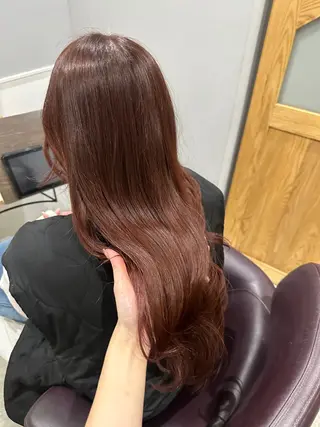 ミディアム miloc MOMOKAのヘアスタイル